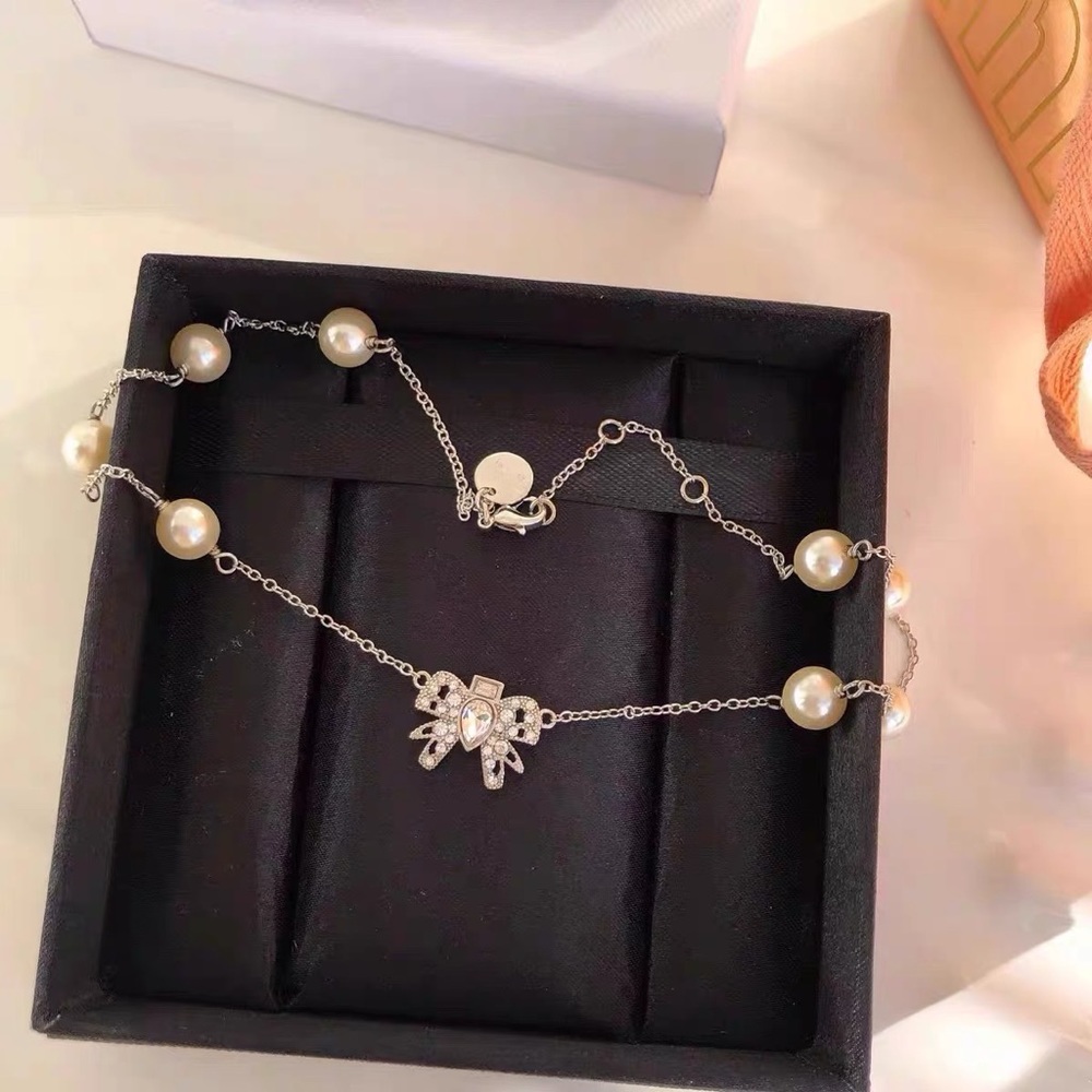 Girly heart bow French vintage pearl necklace